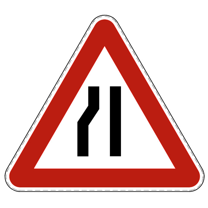 Panneau de signalisation grand triangle "Réduction passage droite" (A7c)